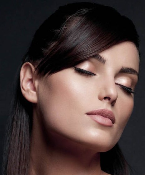 Catrinel Menghia Picture Gallery